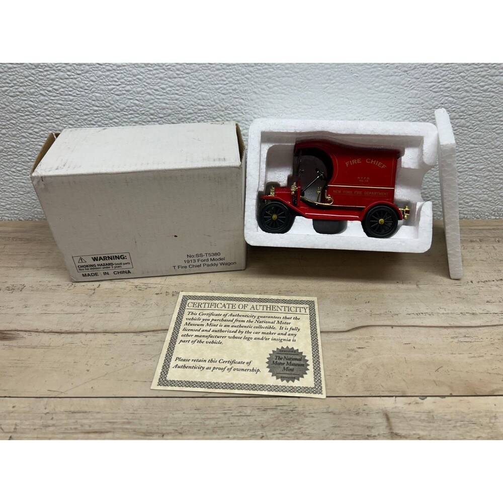National Motor Museum 1913 Ford Model T Fire Chief Wagon Die-Cast Scale 1:32